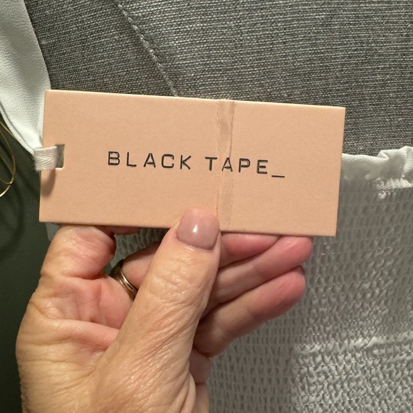 Black Tape Chiffon tied strap smocked white dress. Sz S BNWT - Picture 7 of 10